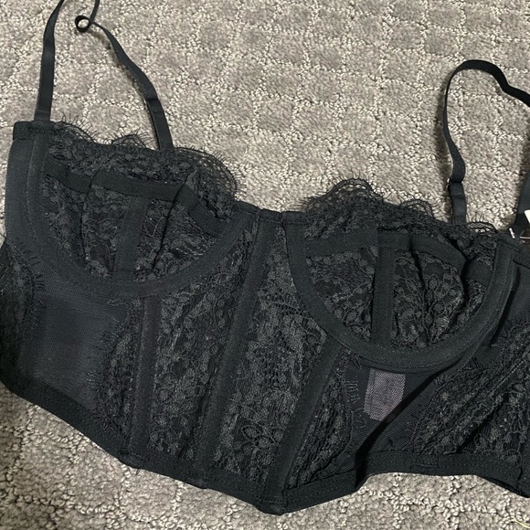 Out From Under Modern Love Ribcage Corset NWT Size M - Black - Picture 6 of 8